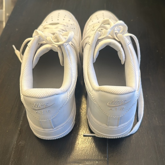 White Nike Airforce 1 - Picture 3 of 7